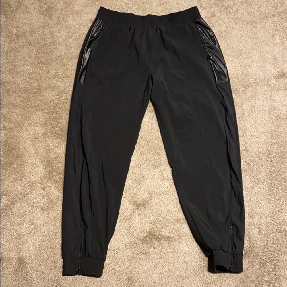 Victoria Secret Sport (L) black joggers